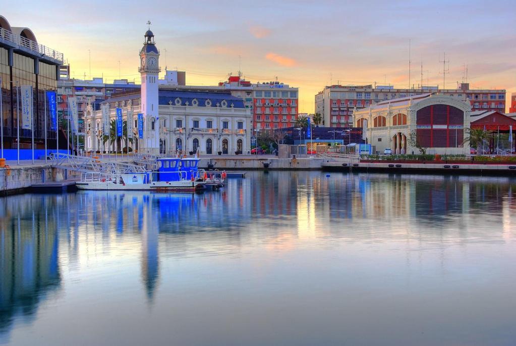 Apartamento Para 4 Personas En El Centro De Valencia, Plaza El Pilar Buitenkant foto